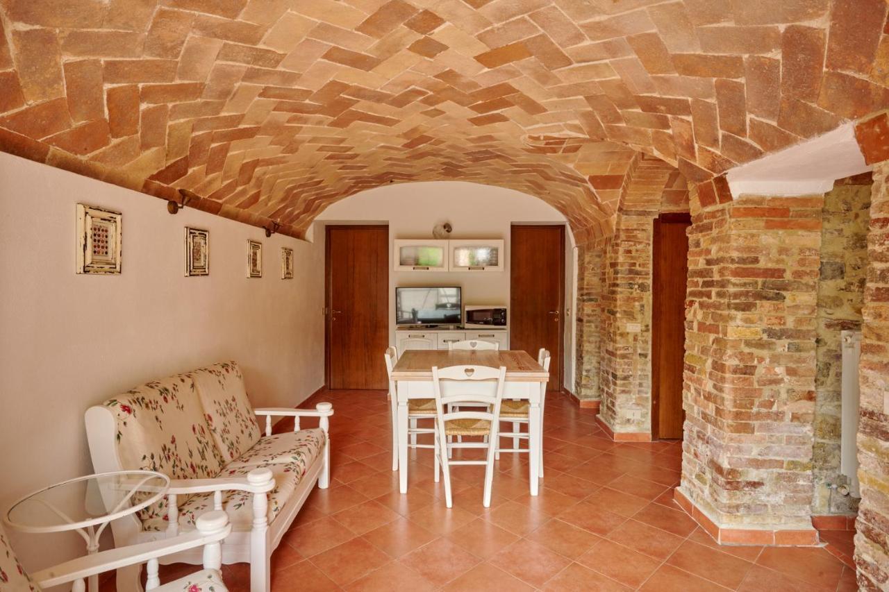 Agriturismo Il Canneto 卡索莱代尔萨 外观 照片