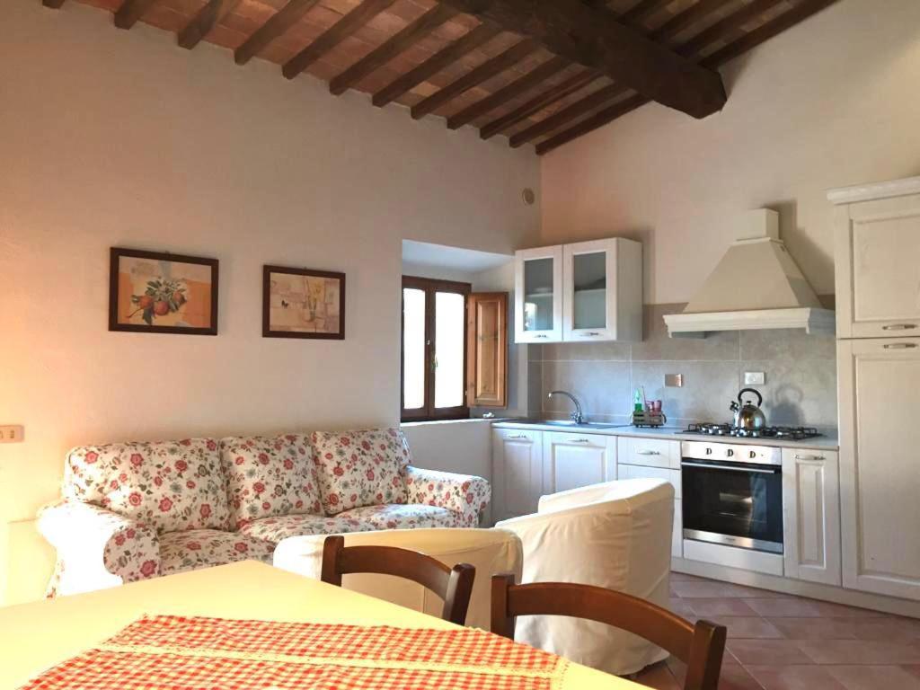 Agriturismo Il Canneto 卡索莱代尔萨 外观 照片