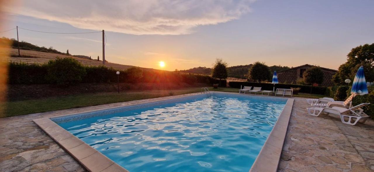 Agriturismo Il Canneto 卡索莱代尔萨 外观 照片
